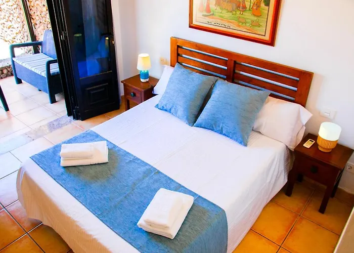 Calamares With Heated Pool And Air Conditioning *