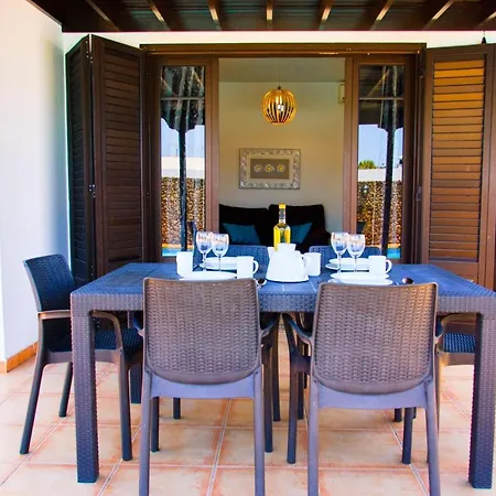 Calamares With Heated Pool And Air Conditioning فيلة *