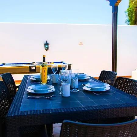 Calamares With Heated Pool And Air Conditioning فيلة